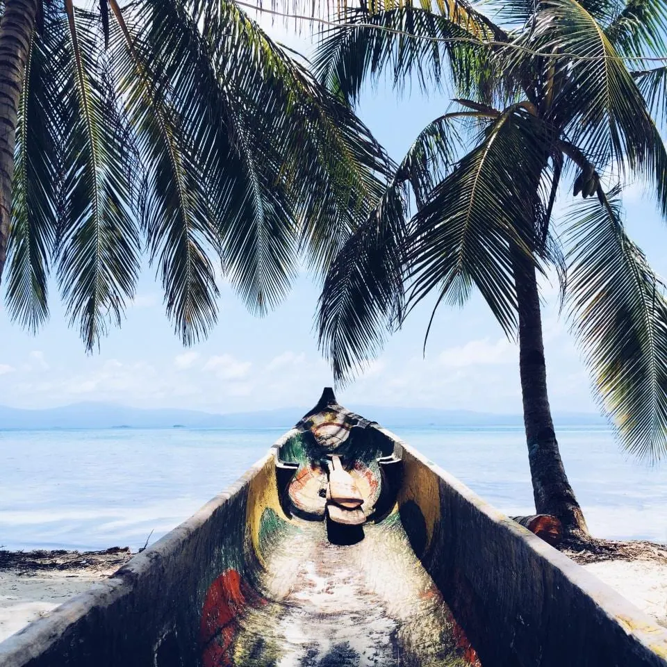 ชายหาดเขตร้อนบรรยากาศพักผ่อนริมทะเล