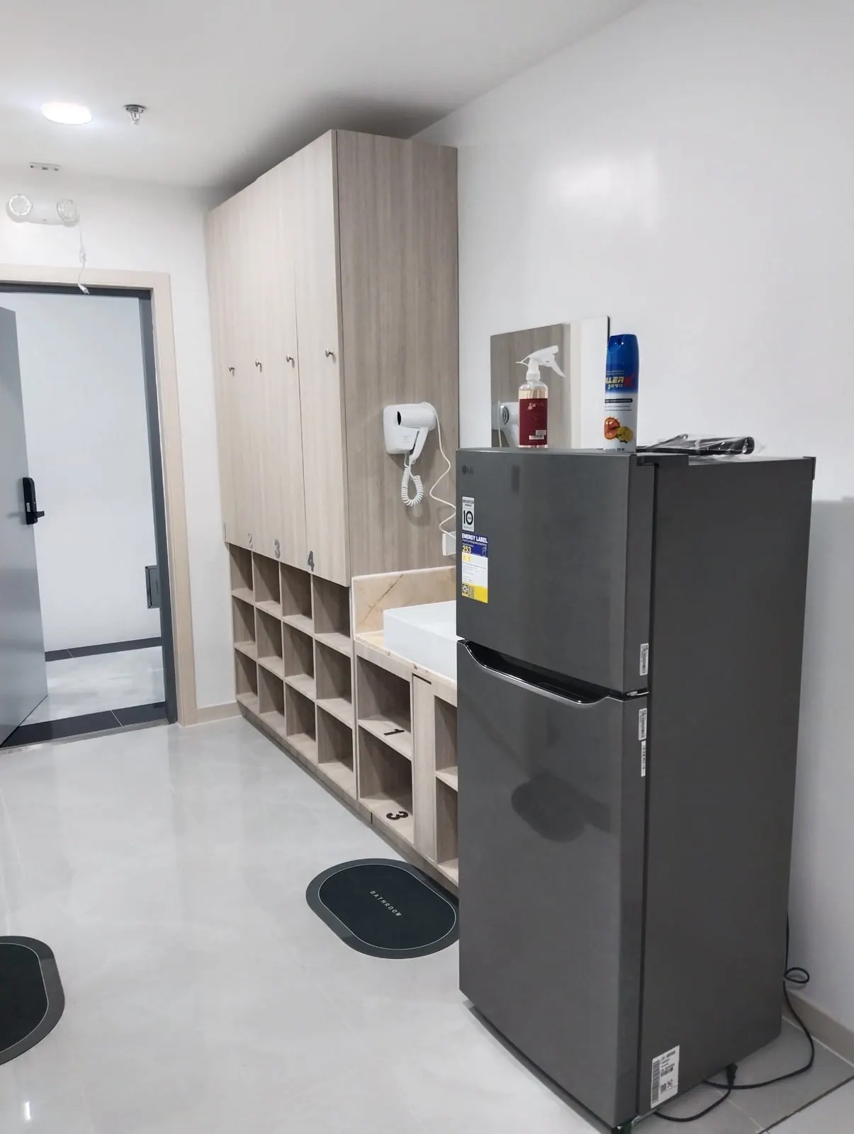 4-person dorm (3+1 · Quad) — Talk Academy Clark