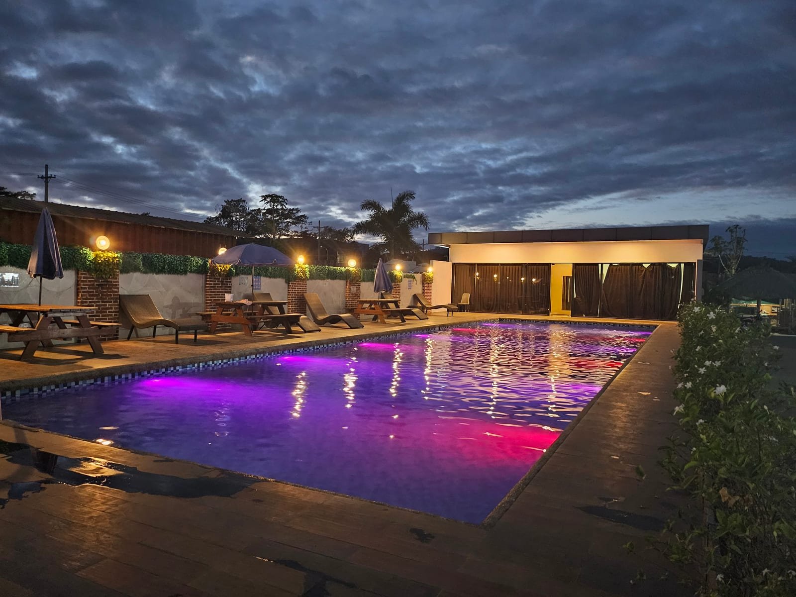 Swimming Pool — Talk Academy Clark