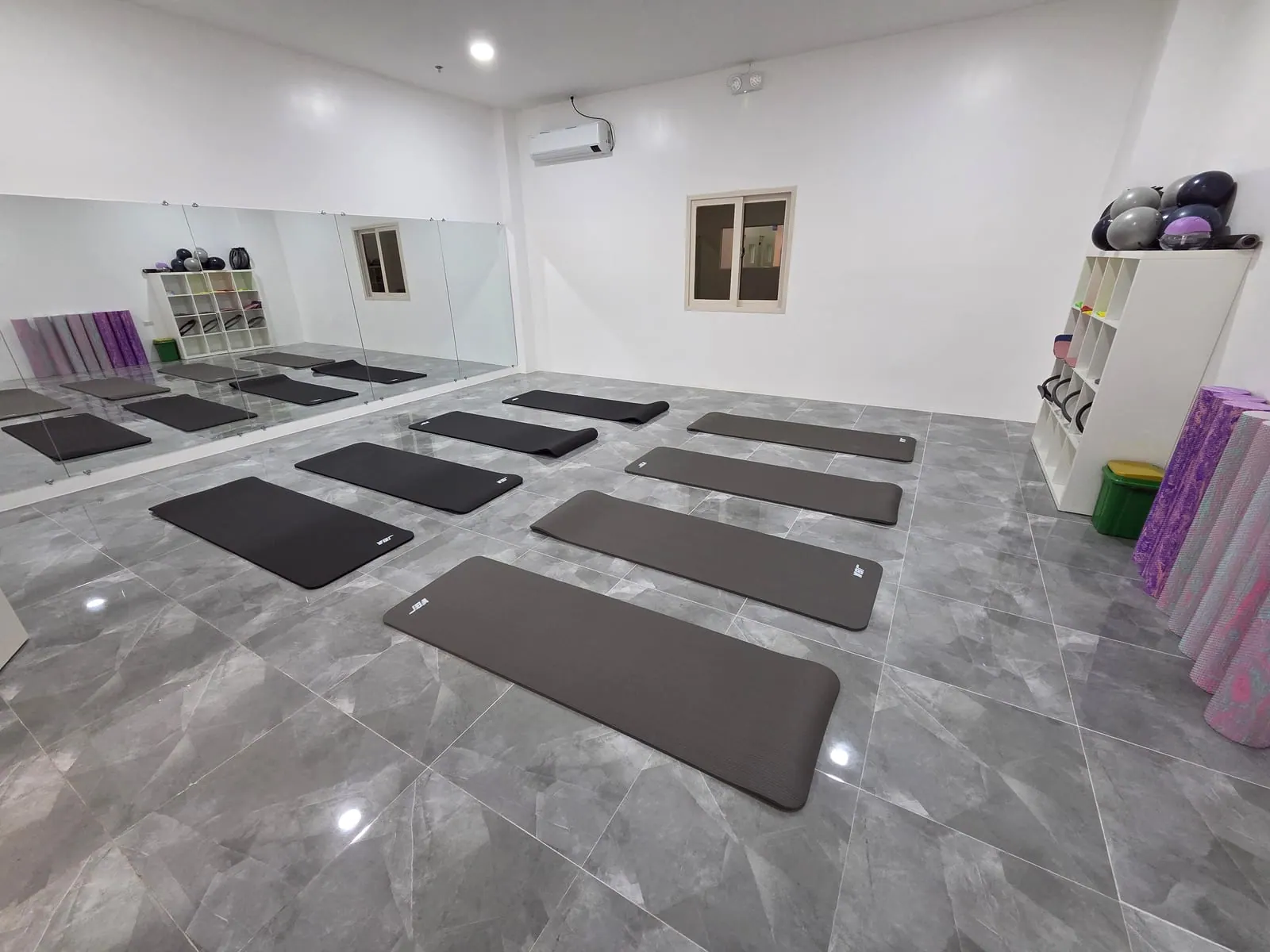 พื้นที่โยคะและออกกำลังกายในโรงเรียน